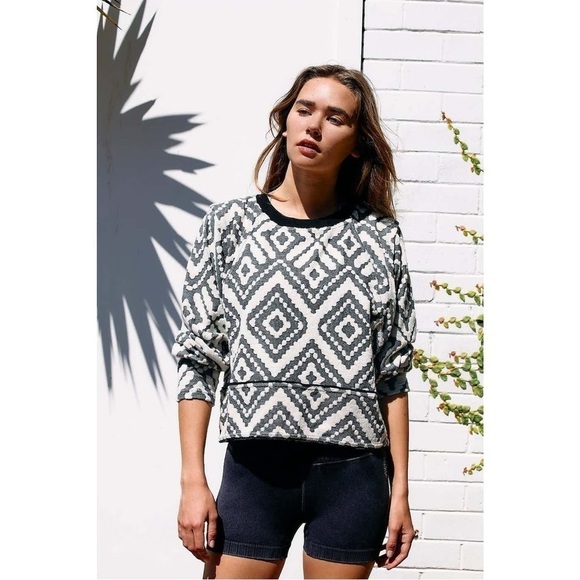 Free People Movement | Women's Where The Wind Blows Jacquard Sweatshirt Size L - Picture 1 of 8